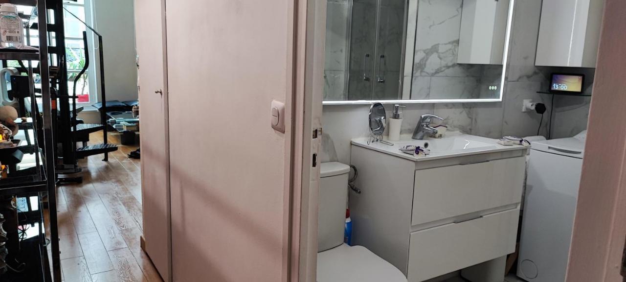 Magnifique Studio Au Coeur Du Marais Paris Exteriör bild